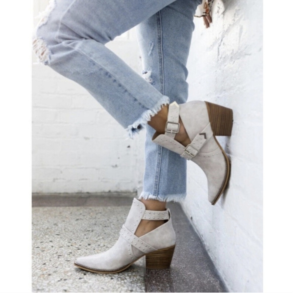 Arider Girl Emme Buckle Western Booties Studded Pointed Toe Ankle Boots 8.5
